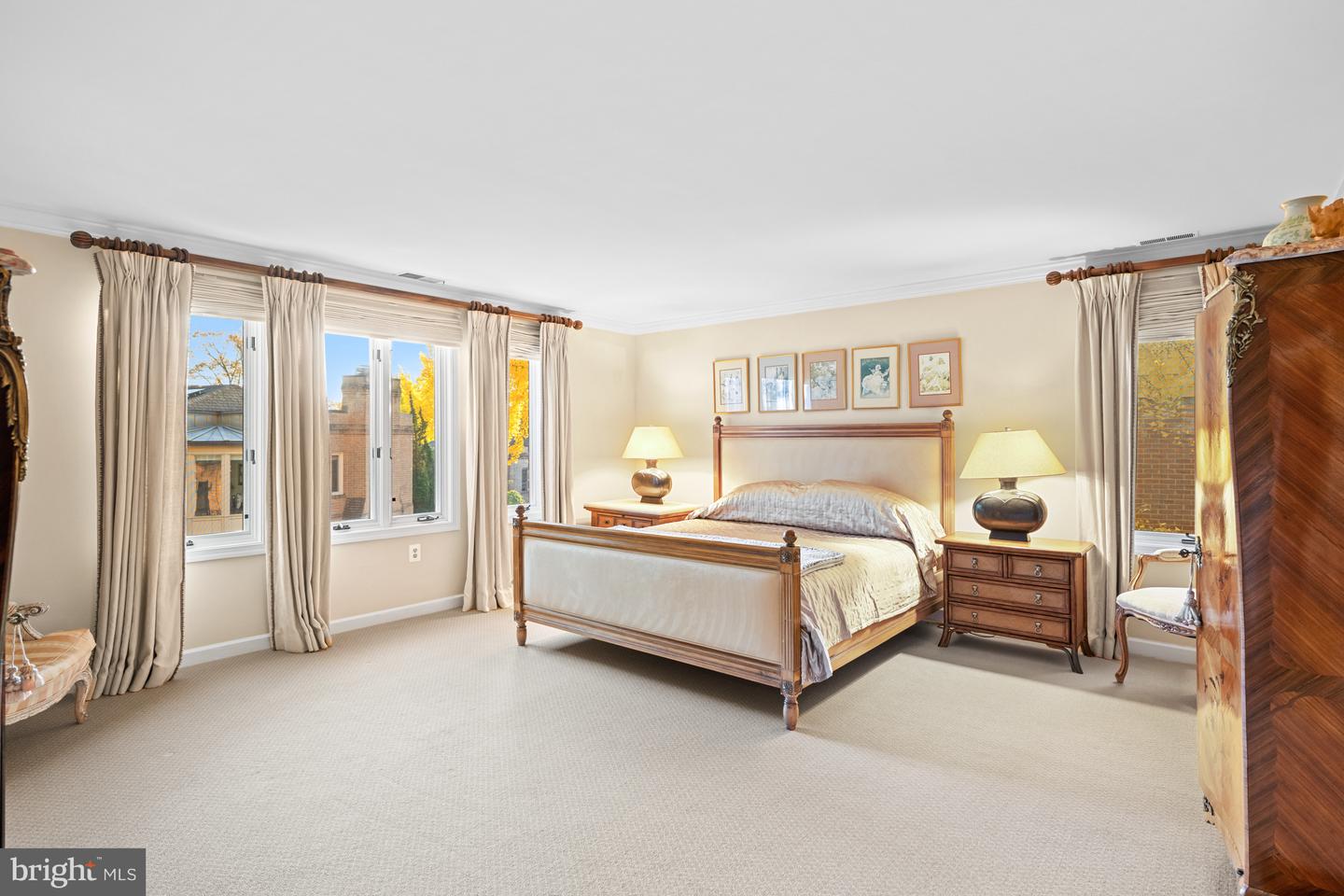 4616 FOXHALL CRES NW, WASHINGTON, District Of Columbia 20007, 4 Bedrooms Bedrooms, ,5 BathroomsBathrooms,Residential,For sale,4616 FOXHALL CRES NW,DCDC2230828 MLS # DCDC2230828