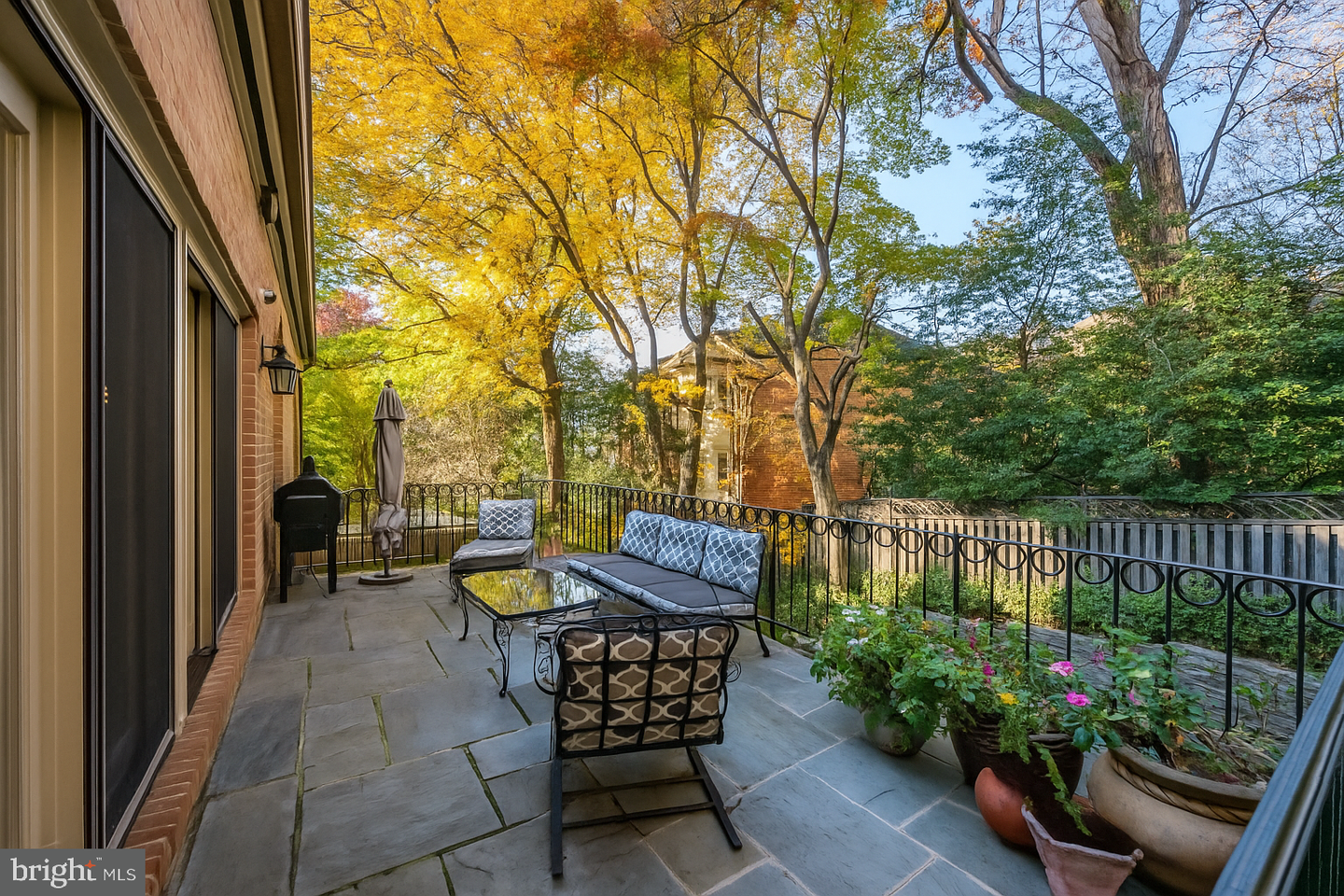 4616 FOXHALL CRES NW, WASHINGTON, District Of Columbia 20007, 4 Bedrooms Bedrooms, ,5 BathroomsBathrooms,Residential,For sale,4616 FOXHALL CRES NW,DCDC2230828 MLS # DCDC2230828