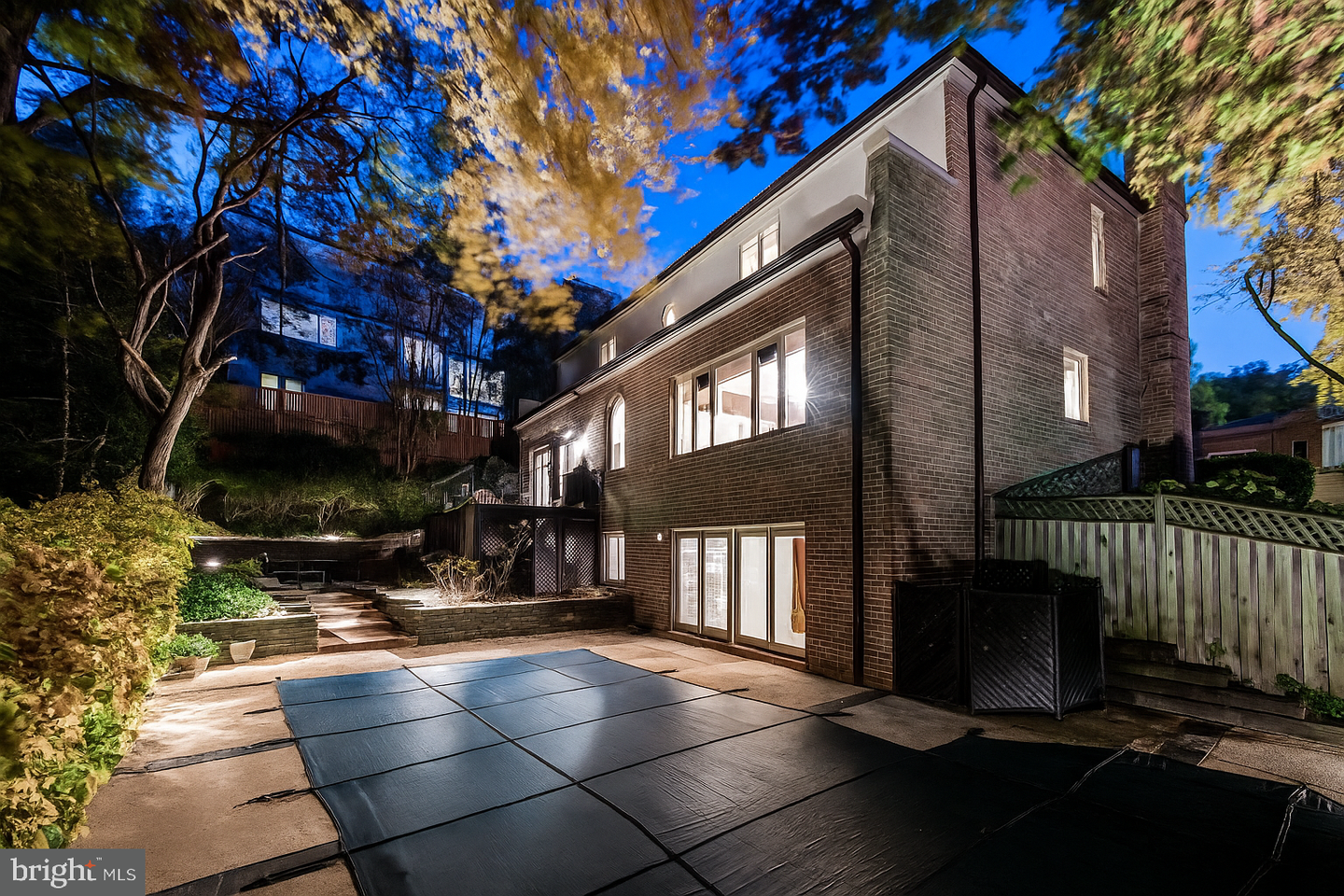 4616 FOXHALL CRES NW, WASHINGTON, District Of Columbia 20007, 4 Bedrooms Bedrooms, ,5 BathroomsBathrooms,Residential,For sale,4616 FOXHALL CRES NW,DCDC2230828 MLS # DCDC2230828