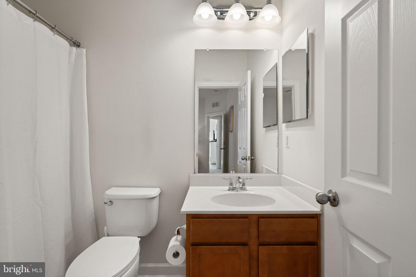 102 ALMOND DR, STAFFORD, Virginia 22554, 5 Bedrooms Bedrooms, ,5 BathroomsBathrooms,Residential,For sale,102 ALMOND DR,VAST2044080 MLS # VAST2044080