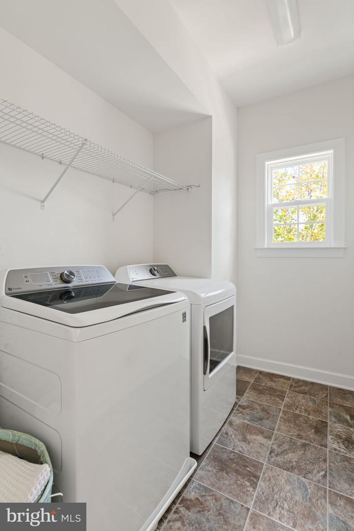 102 ALMOND DR, STAFFORD, Virginia 22554, 5 Bedrooms Bedrooms, ,5 BathroomsBathrooms,Residential,For sale,102 ALMOND DR,VAST2044080 MLS # VAST2044080