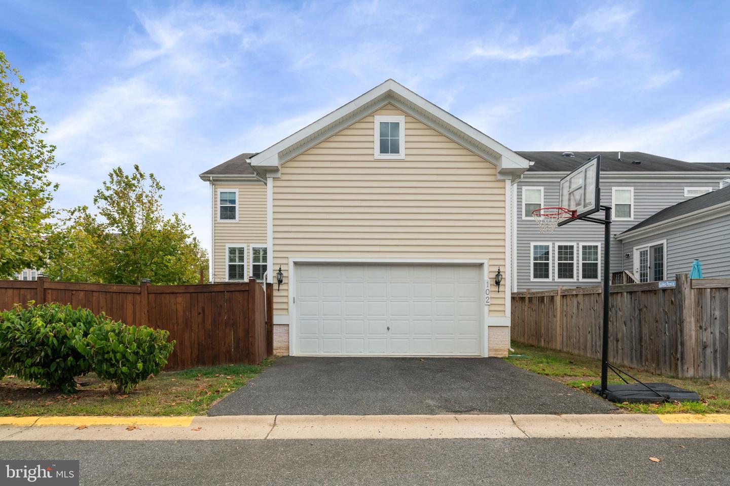 102 ALMOND DR, STAFFORD, Virginia 22554, 5 Bedrooms Bedrooms, ,5 BathroomsBathrooms,Residential,For sale,102 ALMOND DR,VAST2044080 MLS # VAST2044080