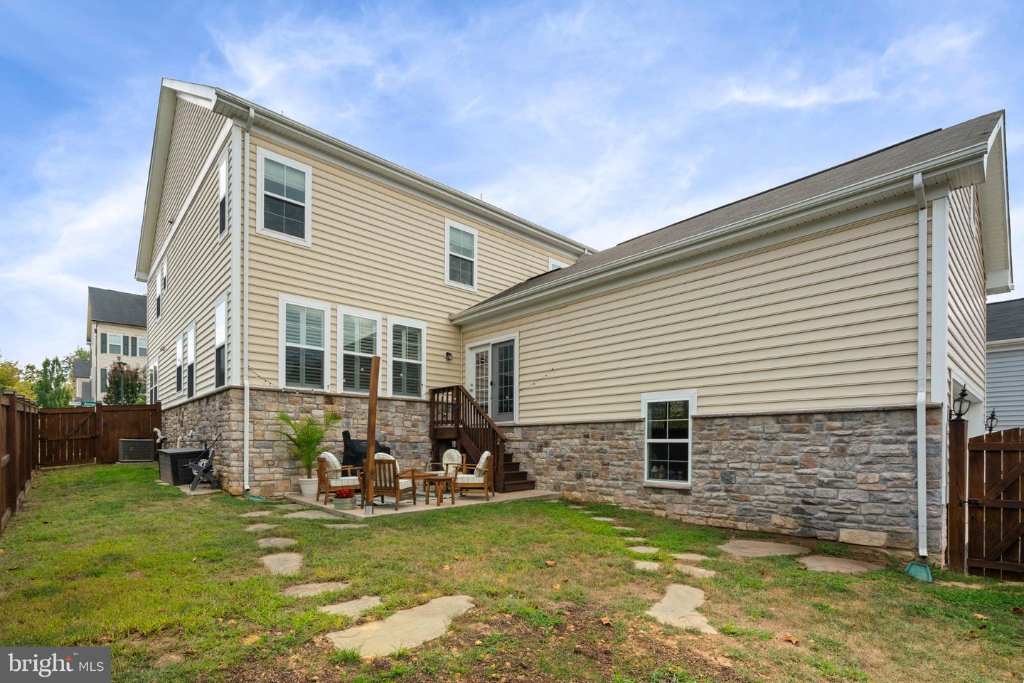 102 ALMOND DR, STAFFORD, Virginia 22554, 5 Bedrooms Bedrooms, ,5 BathroomsBathrooms,Residential,For sale,102 ALMOND DR,VAST2044080 MLS # VAST2044080