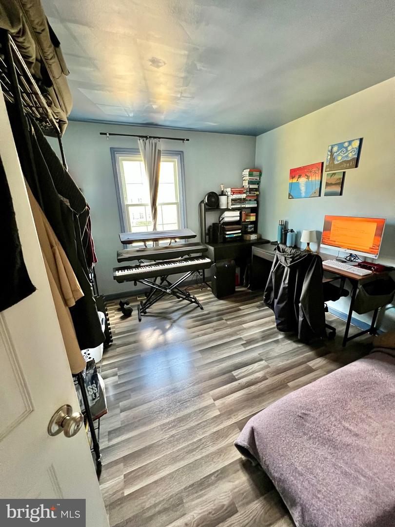 10244 WINGED ELM CIR, MANASSAS, Virginia 20110, 4 Bedrooms Bedrooms, 14 Rooms Rooms,3 BathroomsBathrooms,Residential,For sale,10244 WINGED ELM CIR,VAPW2107458 MLS # VAPW2107458