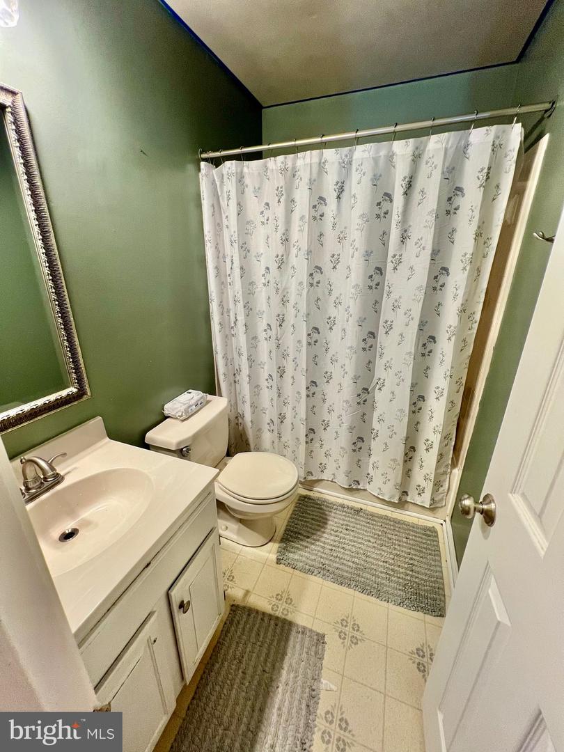 10244 WINGED ELM CIR, MANASSAS, Virginia 20110, 4 Bedrooms Bedrooms, 14 Rooms Rooms,3 BathroomsBathrooms,Residential,For sale,10244 WINGED ELM CIR,VAPW2107458 MLS # VAPW2107458