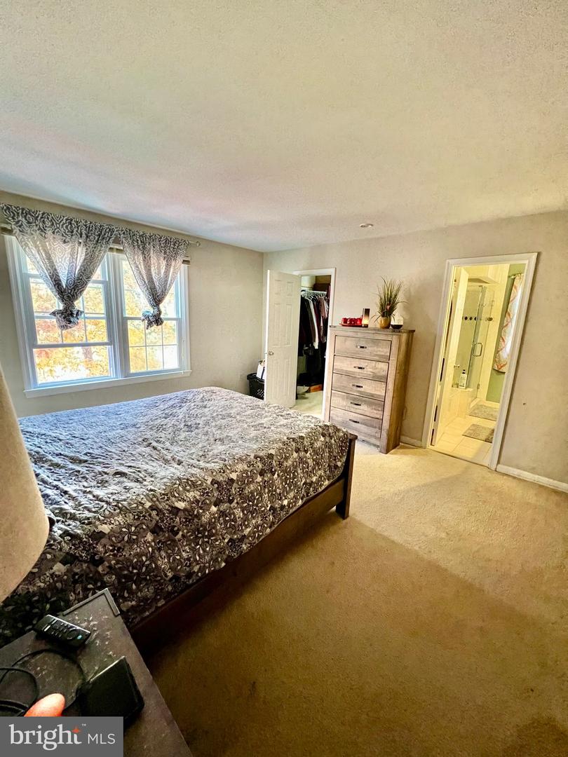 10244 WINGED ELM CIR, MANASSAS, Virginia 20110, 4 Bedrooms Bedrooms, 14 Rooms Rooms,3 BathroomsBathrooms,Residential,For sale,10244 WINGED ELM CIR,VAPW2107458 MLS # VAPW2107458