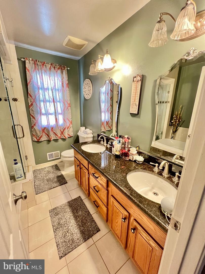 10244 WINGED ELM CIR, MANASSAS, Virginia 20110, 4 Bedrooms Bedrooms, 14 Rooms Rooms,3 BathroomsBathrooms,Residential,For sale,10244 WINGED ELM CIR,VAPW2107458 MLS # VAPW2107458