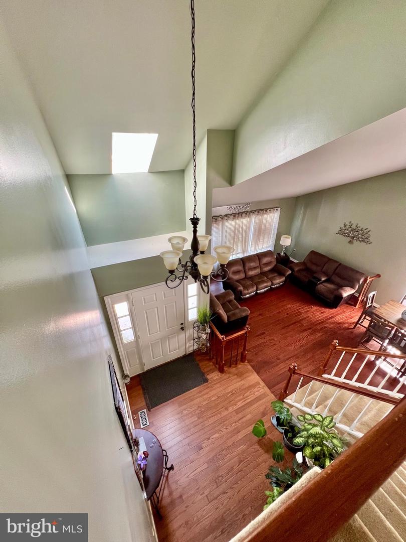 10244 WINGED ELM CIR, MANASSAS, Virginia 20110, 4 Bedrooms Bedrooms, 14 Rooms Rooms,3 BathroomsBathrooms,Residential,For sale,10244 WINGED ELM CIR,VAPW2107458 MLS # VAPW2107458