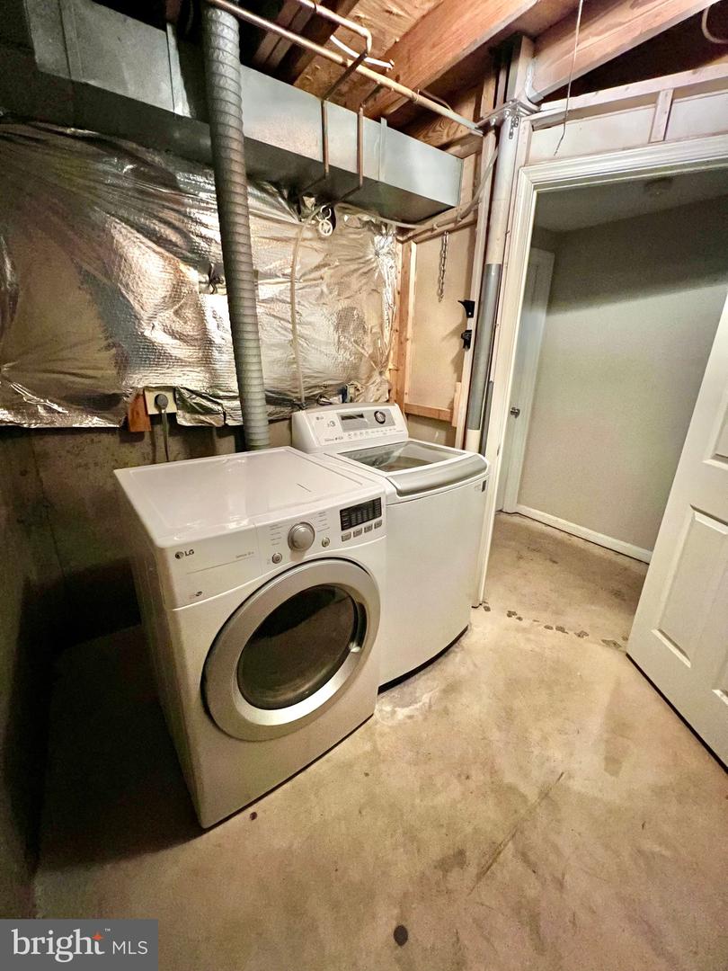 10244 WINGED ELM CIR, MANASSAS, Virginia 20110, 4 Bedrooms Bedrooms, 14 Rooms Rooms,3 BathroomsBathrooms,Residential,For sale,10244 WINGED ELM CIR,VAPW2107458 MLS # VAPW2107458