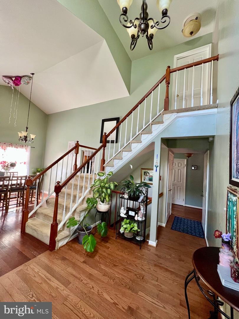 10244 WINGED ELM CIR, MANASSAS, Virginia 20110, 4 Bedrooms Bedrooms, 14 Rooms Rooms,3 BathroomsBathrooms,Residential,For sale,10244 WINGED ELM CIR,VAPW2107458 MLS # VAPW2107458