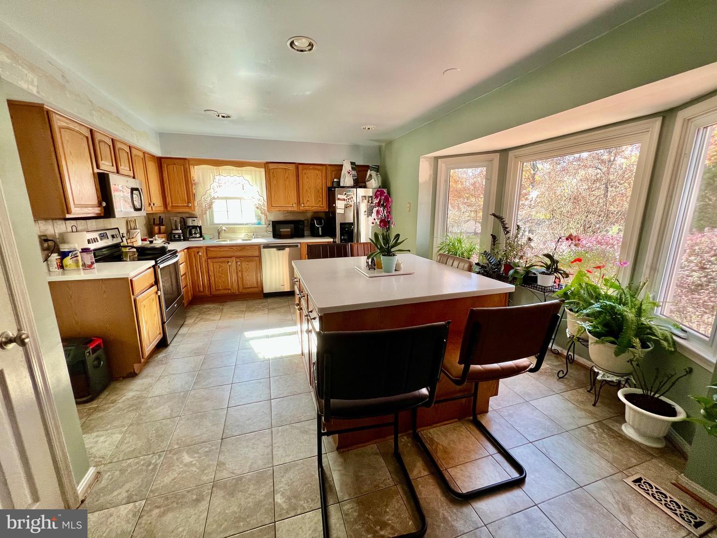 10244 WINGED ELM CIR, MANASSAS, Virginia 20110, 4 Bedrooms Bedrooms, 14 Rooms Rooms,3 BathroomsBathrooms,Residential,For sale,10244 WINGED ELM CIR,VAPW2107458 MLS # VAPW2107458