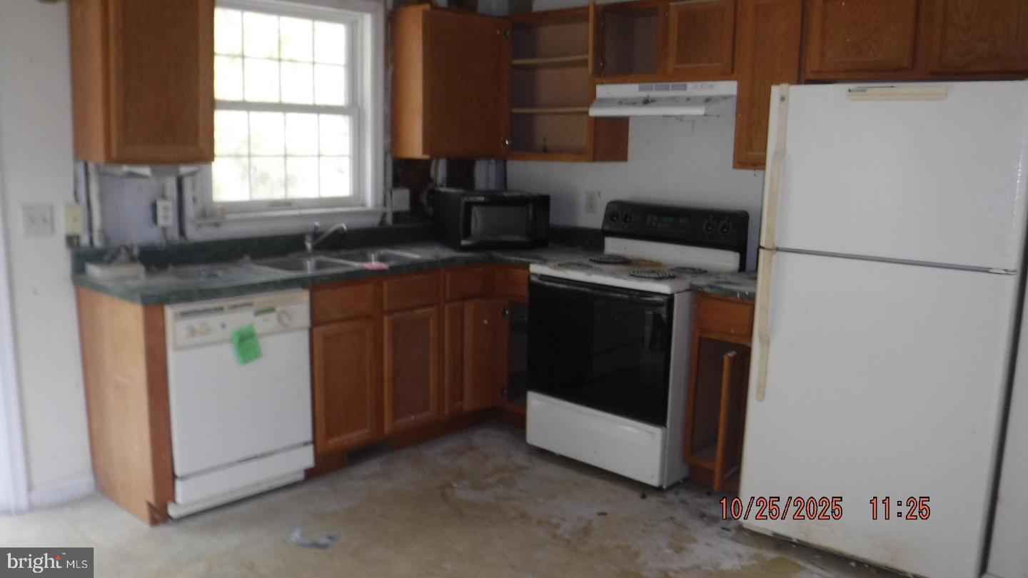 594 WELSH DR, RUTHER GLEN, Virginia 22546, 2 Bedrooms Bedrooms, 6 Rooms Rooms,1 BathroomBathrooms,Residential,For sale,594 WELSH DR,VACV2009100 MLS # VACV2009100 594 WELSH DR, RUTHER GLEN, Virginia 22546, 2 Bedrooms Bedrooms, 6 Rooms Rooms,1 BathroomBathrooms,Residential,For sale,594 WELSH DR,VACV2009100 MLS # VACV2009100