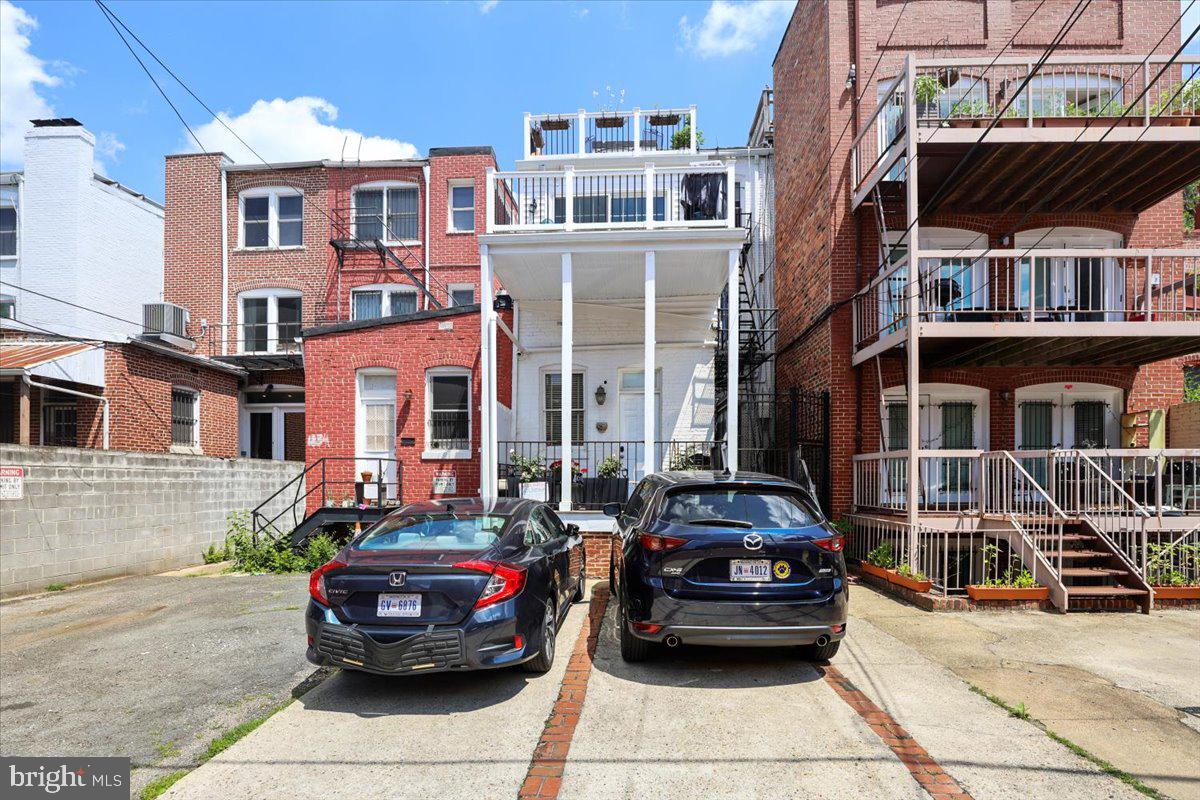 1832 CALVERT ST NW #3, WASHINGTON, District Of Columbia 20009, 2 Bedrooms Bedrooms, ,2 BathroomsBathrooms,Residential,For sale,1832 CALVERT ST NW #3,DCDC2230838 MLS # DCDC2230838