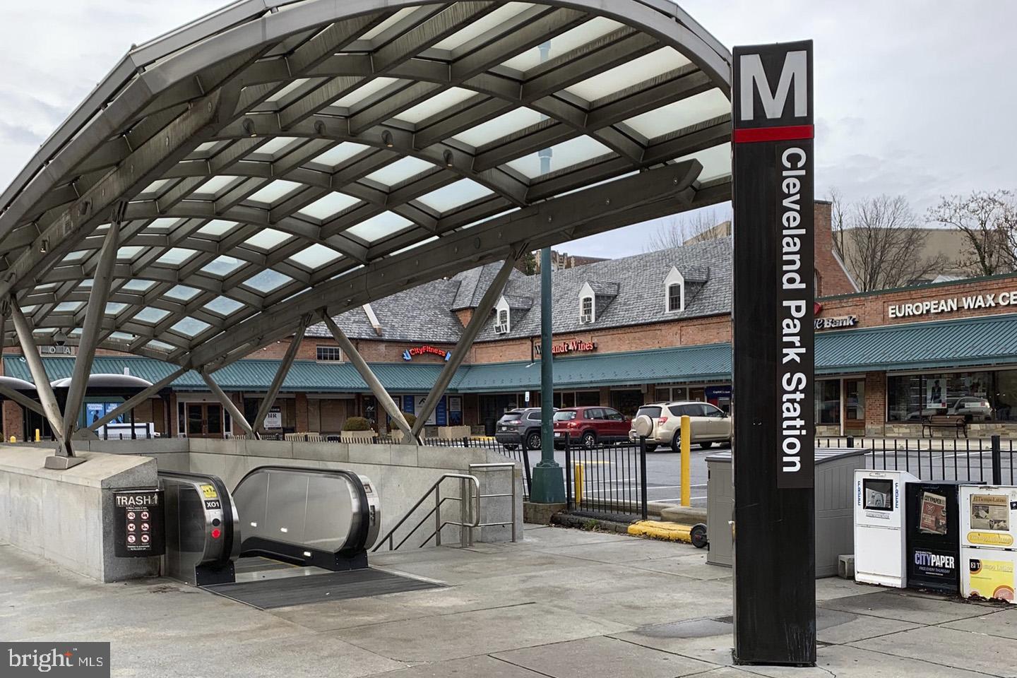 1832 CALVERT ST NW #3, WASHINGTON, District Of Columbia 20009, 2 Bedrooms Bedrooms, ,2 BathroomsBathrooms,Residential,For sale,1832 CALVERT ST NW #3,DCDC2230838 MLS # DCDC2230838