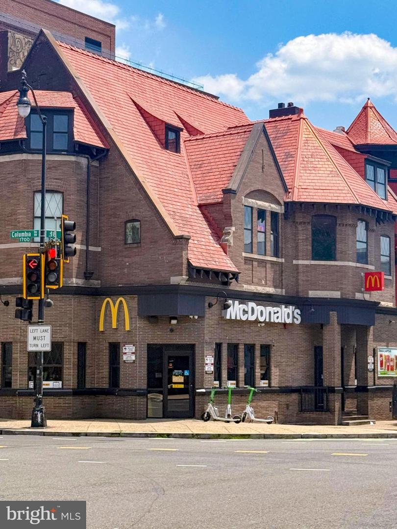 1832 CALVERT ST NW #3, WASHINGTON, District Of Columbia 20009, 2 Bedrooms Bedrooms, ,2 BathroomsBathrooms,Residential,For sale,1832 CALVERT ST NW #3,DCDC2230838 MLS # DCDC2230838