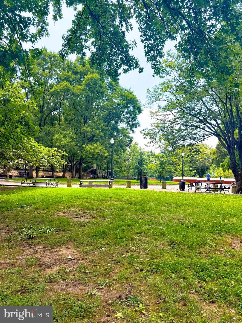 1832 CALVERT ST NW #3, WASHINGTON, District Of Columbia 20009, 2 Bedrooms Bedrooms, ,2 BathroomsBathrooms,Residential,For sale,1832 CALVERT ST NW #3,DCDC2230838 MLS # DCDC2230838