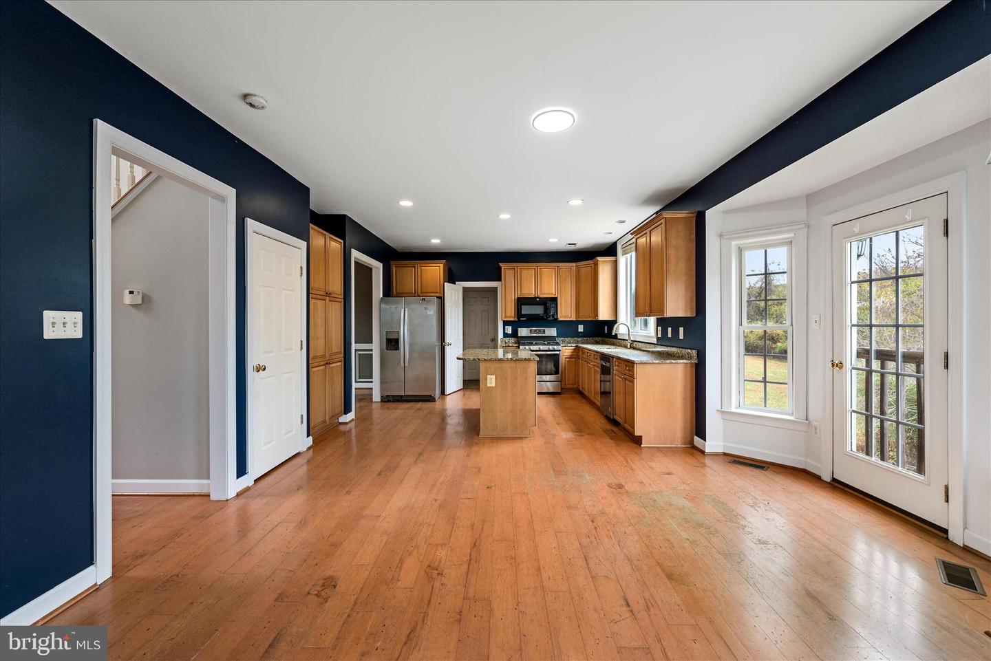 5194 BEACH RIDGE LN, AMISSVILLE, Virginia 20106, 5 Bedrooms Bedrooms, 9 Rooms Rooms,3 BathroomsBathrooms,Residential,For sale,5194 BEACH RIDGE LN,VACU2012012 MLS # VACU2012012