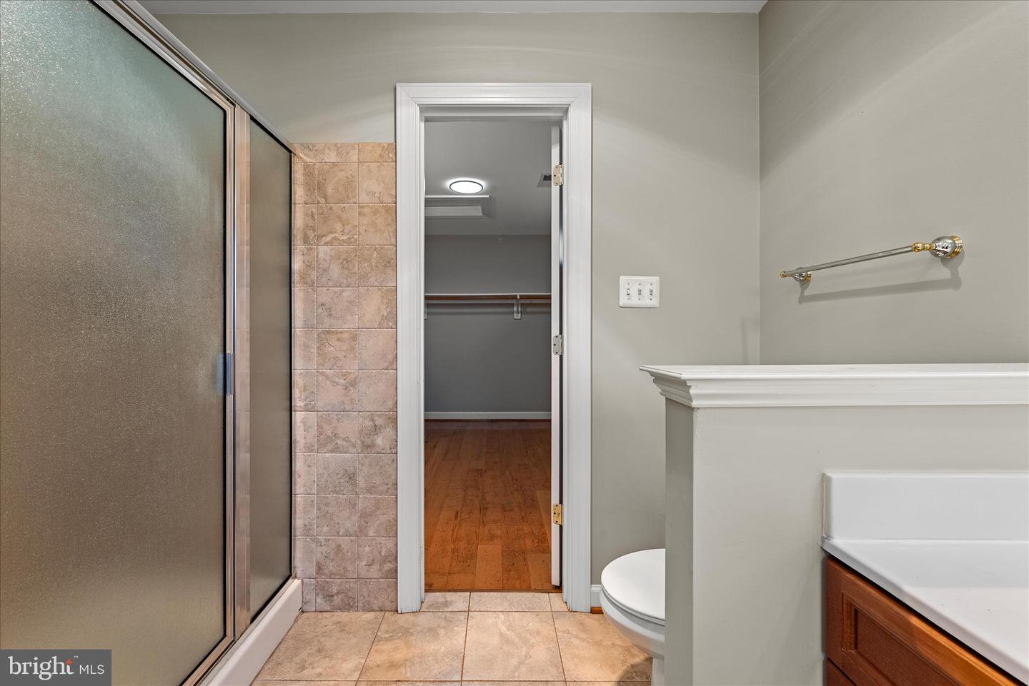 5194 BEACH RIDGE LN, AMISSVILLE, Virginia 20106, 5 Bedrooms Bedrooms, 9 Rooms Rooms,3 BathroomsBathrooms,Residential,For sale,5194 BEACH RIDGE LN,VACU2012012 MLS # VACU2012012