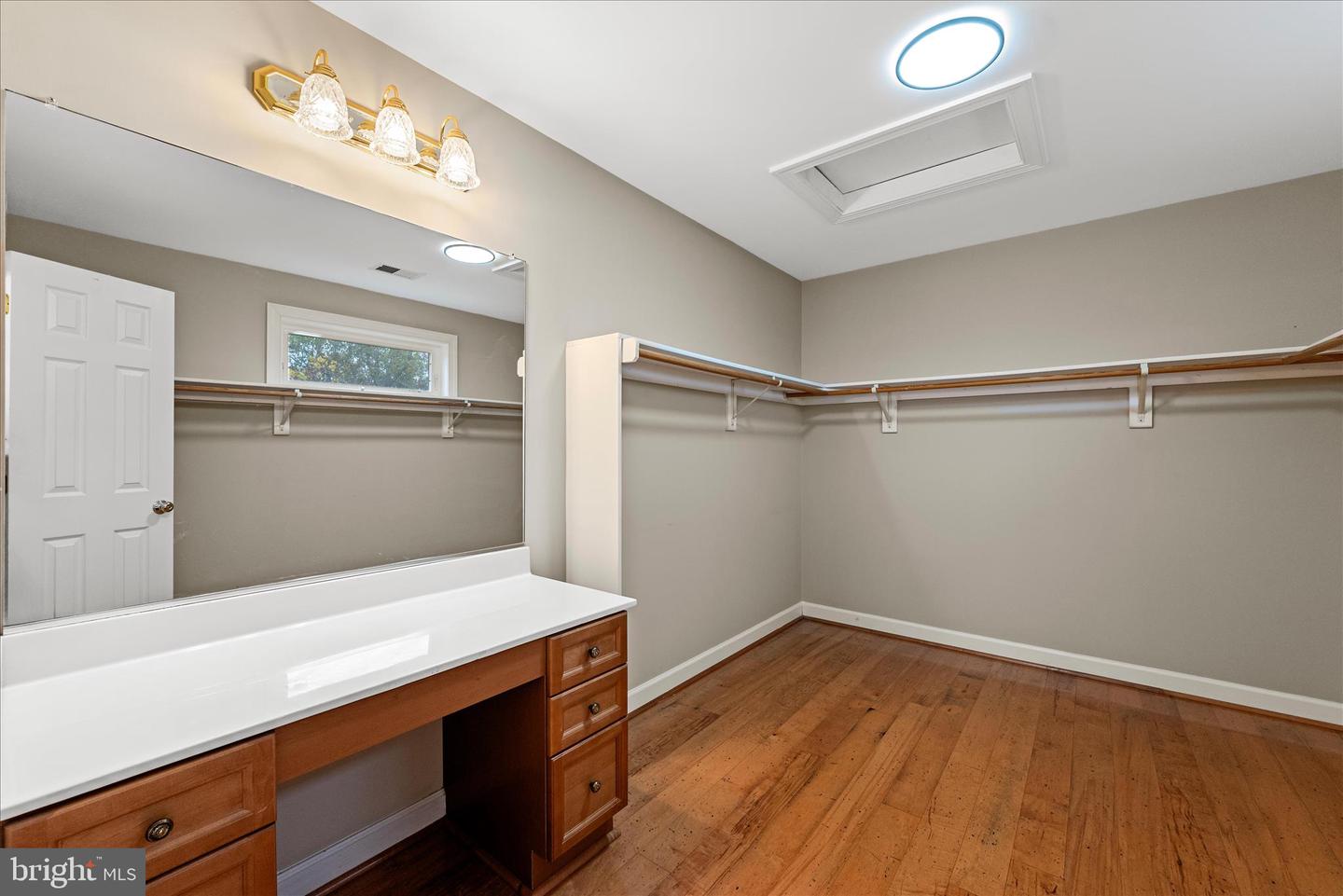 5194 BEACH RIDGE LN, AMISSVILLE, Virginia 20106, 5 Bedrooms Bedrooms, 9 Rooms Rooms,3 BathroomsBathrooms,Residential,For sale,5194 BEACH RIDGE LN,VACU2012012 MLS # VACU2012012