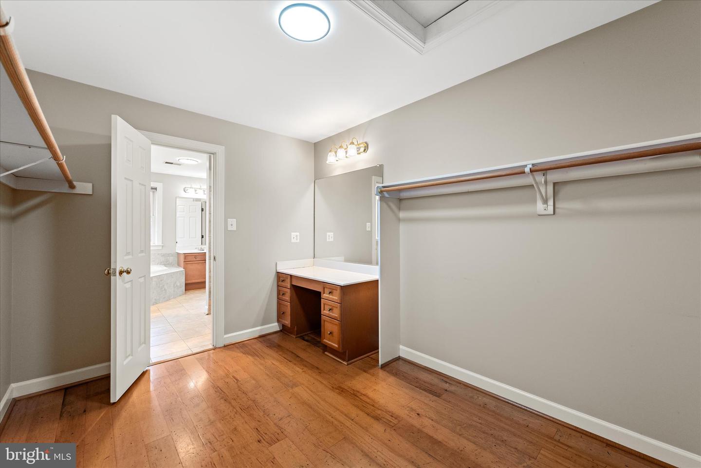 5194 BEACH RIDGE LN, AMISSVILLE, Virginia 20106, 5 Bedrooms Bedrooms, 9 Rooms Rooms,3 BathroomsBathrooms,Residential,For sale,5194 BEACH RIDGE LN,VACU2012012 MLS # VACU2012012