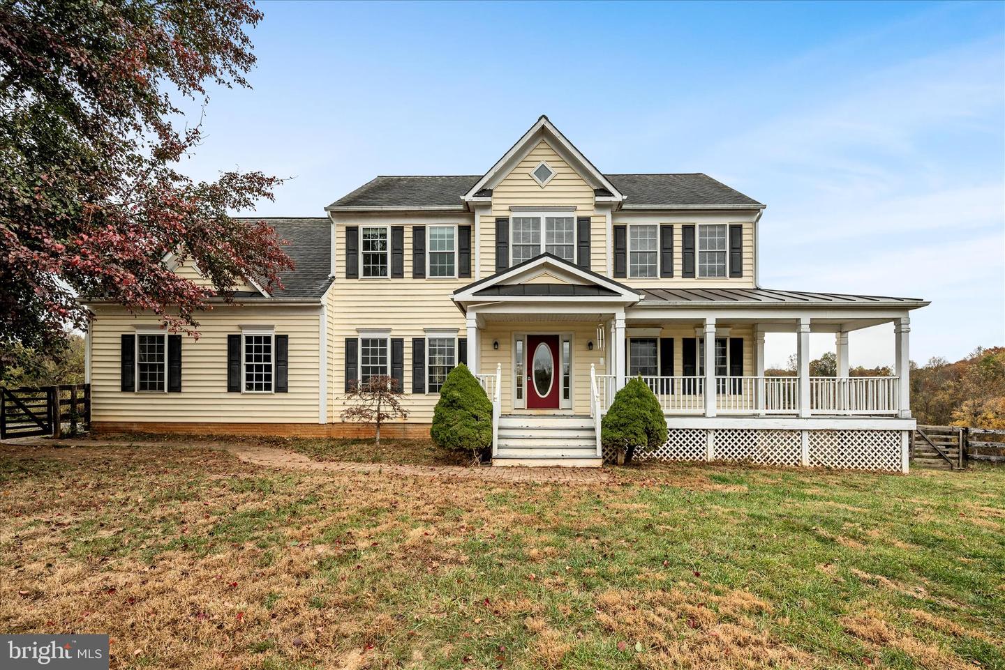5194 BEACH RIDGE LN, AMISSVILLE, Virginia 20106, 5 Bedrooms Bedrooms, 9 Rooms Rooms,3 BathroomsBathrooms,Residential,For sale,5194 BEACH RIDGE LN,VACU2012012 MLS # VACU2012012
