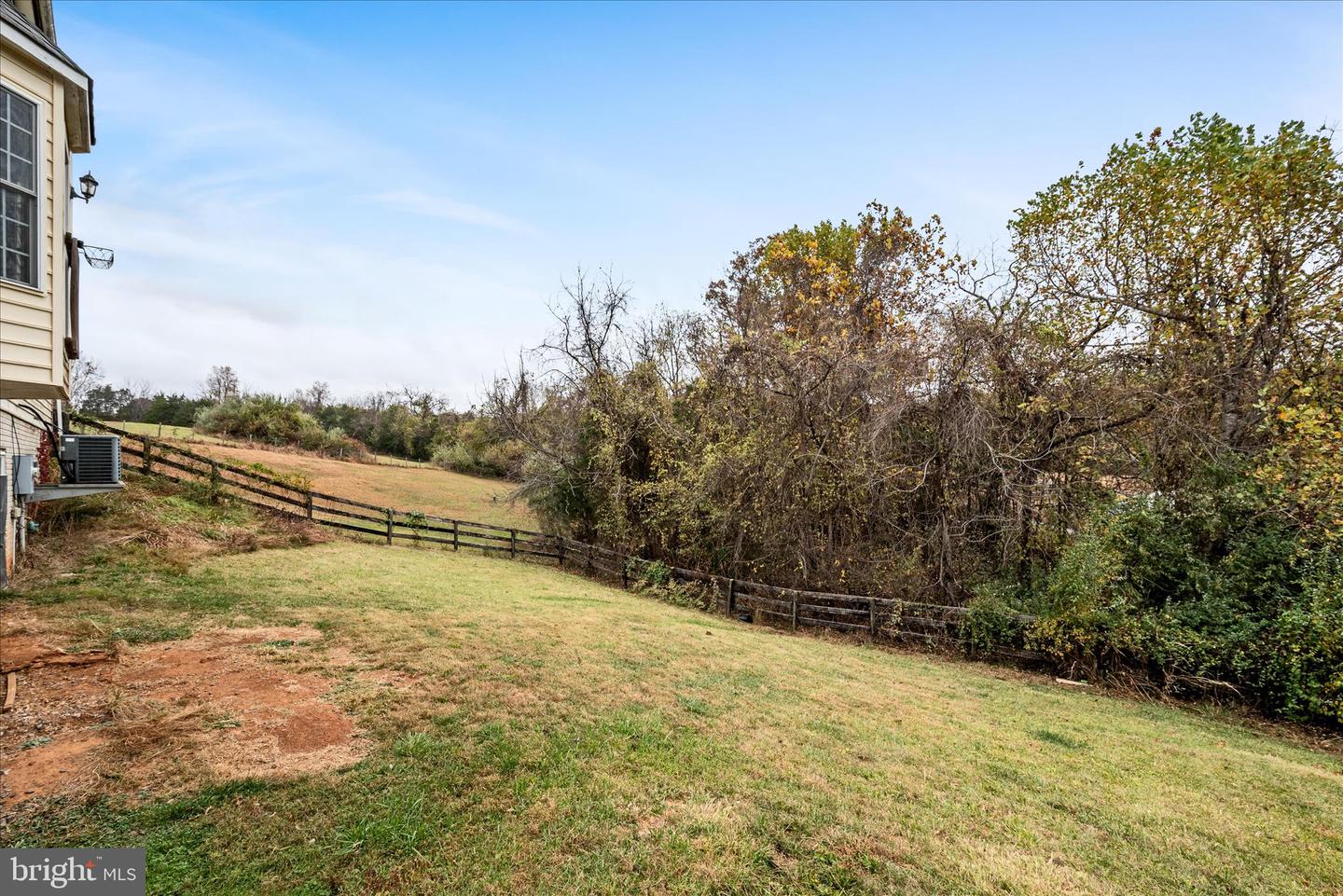 5194 BEACH RIDGE LN, AMISSVILLE, Virginia 20106, 5 Bedrooms Bedrooms, 9 Rooms Rooms,3 BathroomsBathrooms,Residential,For sale,5194 BEACH RIDGE LN,VACU2012012 MLS # VACU2012012