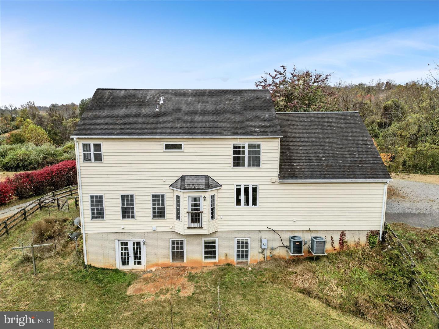 5194 BEACH RIDGE LN, AMISSVILLE, Virginia 20106, 5 Bedrooms Bedrooms, 9 Rooms Rooms,3 BathroomsBathrooms,Residential,For sale,5194 BEACH RIDGE LN,VACU2012012 MLS # VACU2012012