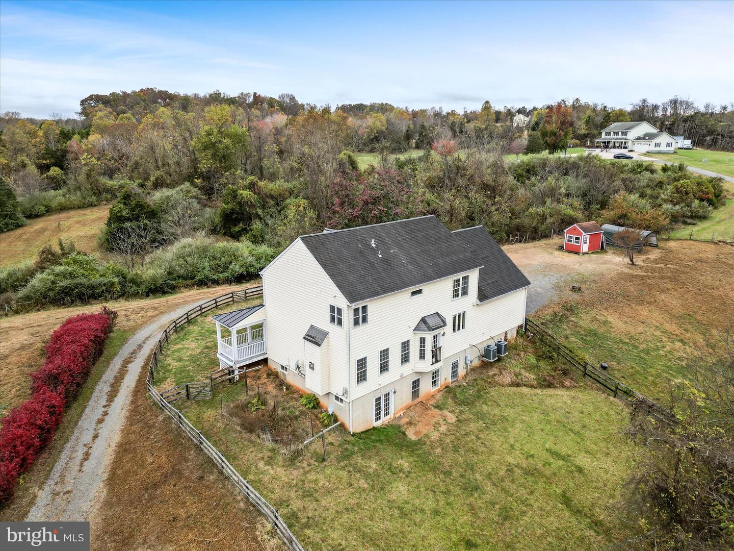 5194 BEACH RIDGE LN, AMISSVILLE, Virginia 20106, 5 Bedrooms Bedrooms, 9 Rooms Rooms,3 BathroomsBathrooms,Residential,For sale,5194 BEACH RIDGE LN,VACU2012012 MLS # VACU2012012