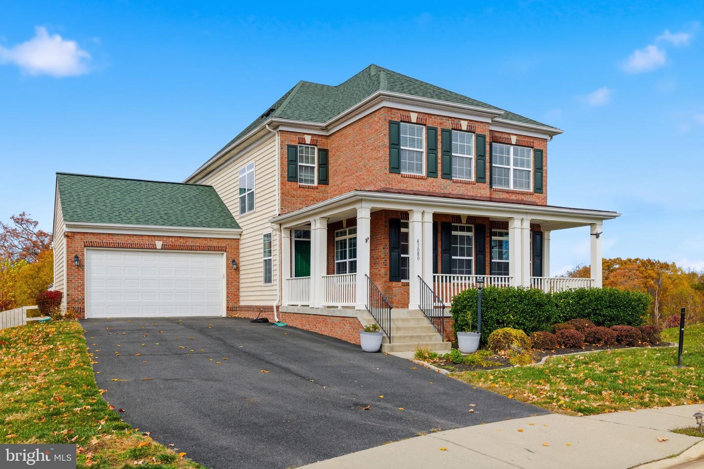 43080 LITTLE ANGEL CT, LEESBURG, Virginia 20176, 5 Bedrooms Bedrooms, ,4 BathroomsBathrooms,Residential,For sale,43080 LITTLE ANGEL CT,VALO2110716 MLS # VALO2110716