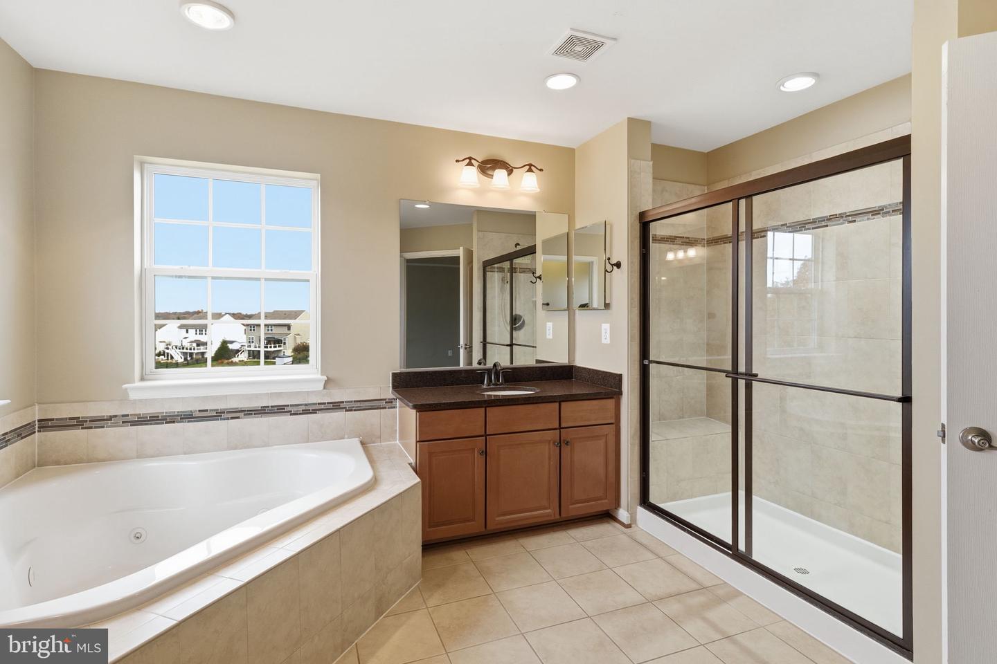 43080 LITTLE ANGEL CT, LEESBURG, Virginia 20176, 5 Bedrooms Bedrooms, ,4 BathroomsBathrooms,Residential,For sale,43080 LITTLE ANGEL CT,VALO2110716 MLS # VALO2110716