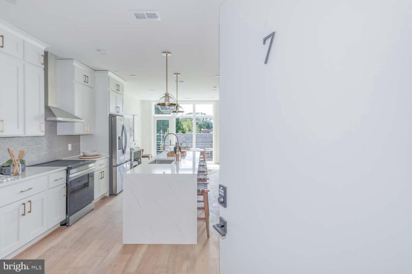 4347 HARRISON ST NW #PENTHOUSE SEVEN, WASHINGTON, District Of Columbia 20015, 3 Bedrooms Bedrooms, ,2 BathroomsBathrooms,Residential,For sale,4347 HARRISON ST NW #PENTHOUSE SEVEN,DCDC2230794 MLS # DCDC2230794