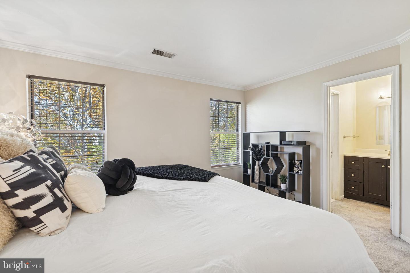 5029 BUENA VISTA DR, DUMFRIES, Virginia 22025, 3 Bedrooms Bedrooms, 12 Rooms Rooms,3 BathroomsBathrooms,Residential,For sale,5029 BUENA VISTA DR,VAPW2107460 MLS # VAPW2107460 5029 BUENA VISTA DR, DUMFRIES, Virginia 22025, 3 Bedrooms Bedrooms, 12 Rooms Rooms,3 BathroomsBathrooms,Residential,For sale,5029 BUENA VISTA DR,VAPW2107460 MLS # VAPW2107460