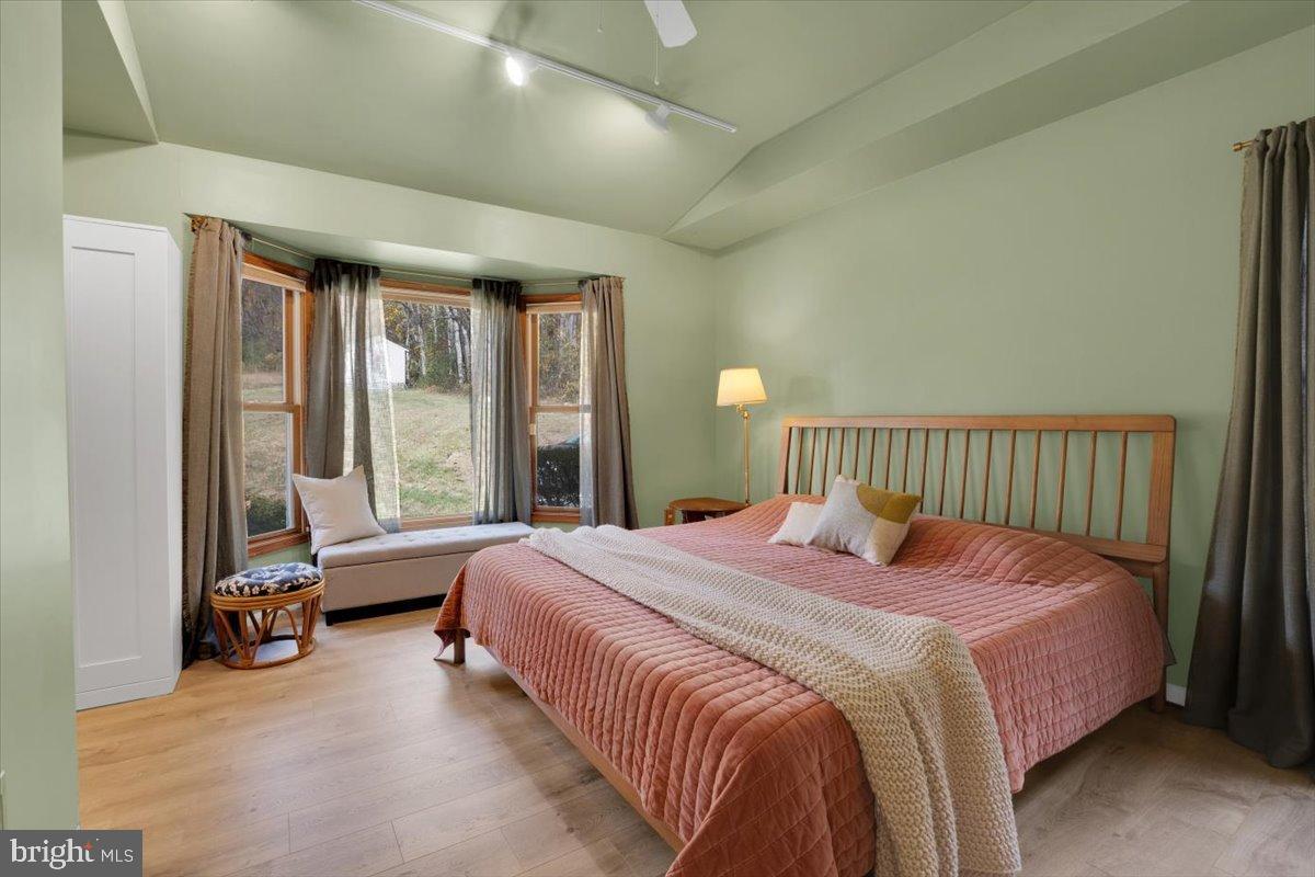 12715 LEE HWY, WASHINGTON, Virginia 22747, 3 Bedrooms Bedrooms, 8 Rooms Rooms,1 BathroomBathrooms,Residential,For sale,12715 LEE HWY,VARP2002382 MLS # VARP2002382