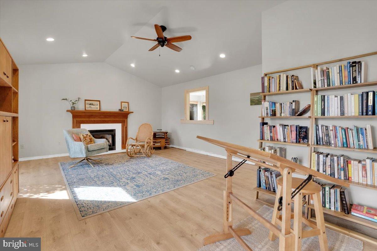 12715 LEE HWY, WASHINGTON, Virginia 22747, 3 Bedrooms Bedrooms, 8 Rooms Rooms,1 BathroomBathrooms,Residential,For sale,12715 LEE HWY,VARP2002382 MLS # VARP2002382