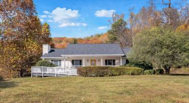 12715 LEE HWY, WASHINGTON, Virginia 22747, 3 Bedrooms Bedrooms, 8 Rooms Rooms,1 BathroomBathrooms,Residential,For sale,12715 LEE HWY,VARP2002382 MLS # VARP2002382