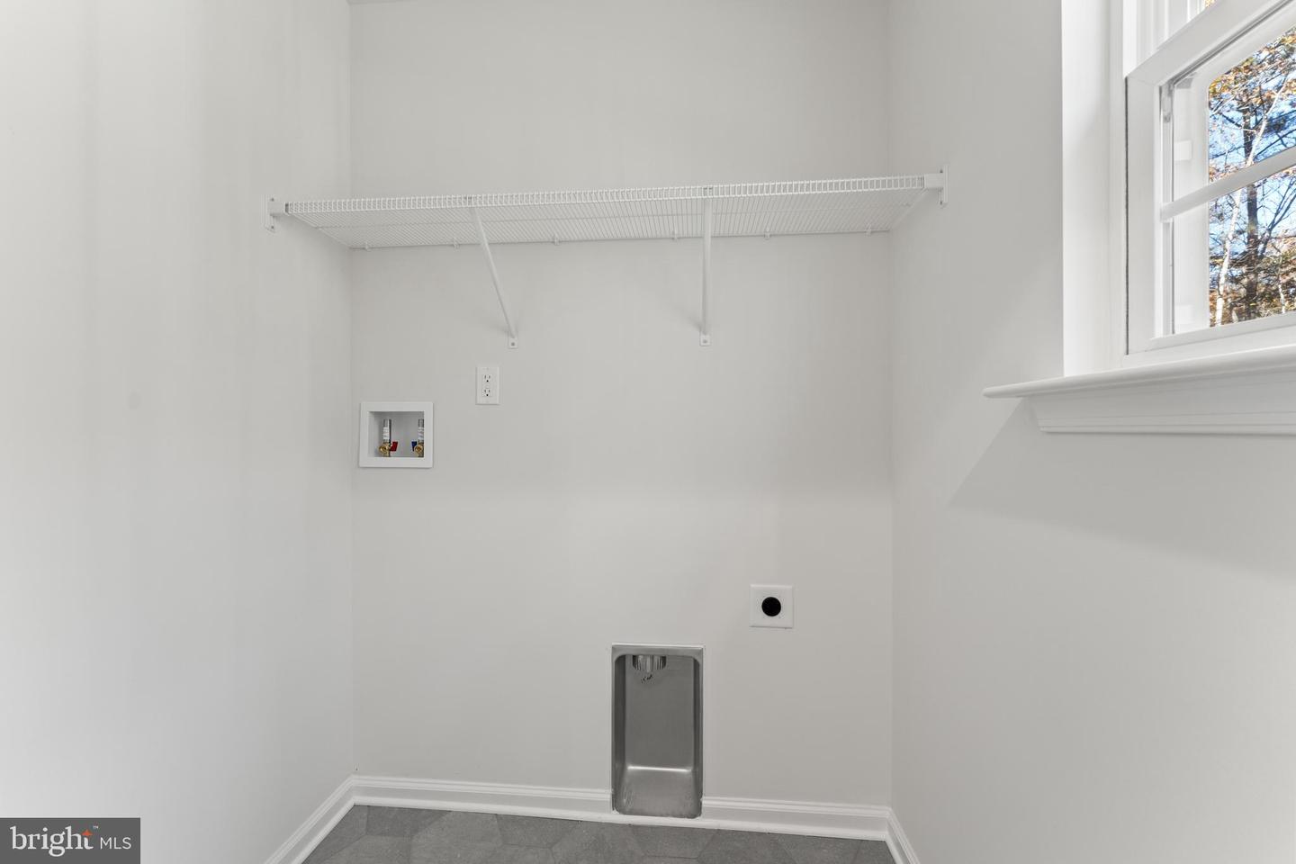 13119 THUNDER RD, KING GEORGE, Virginia 22485, 5 Bedrooms Bedrooms, ,3 BathroomsBathrooms,Residential,For sale,13119 THUNDER RD,VAKG2007252 MLS # VAKG2007252