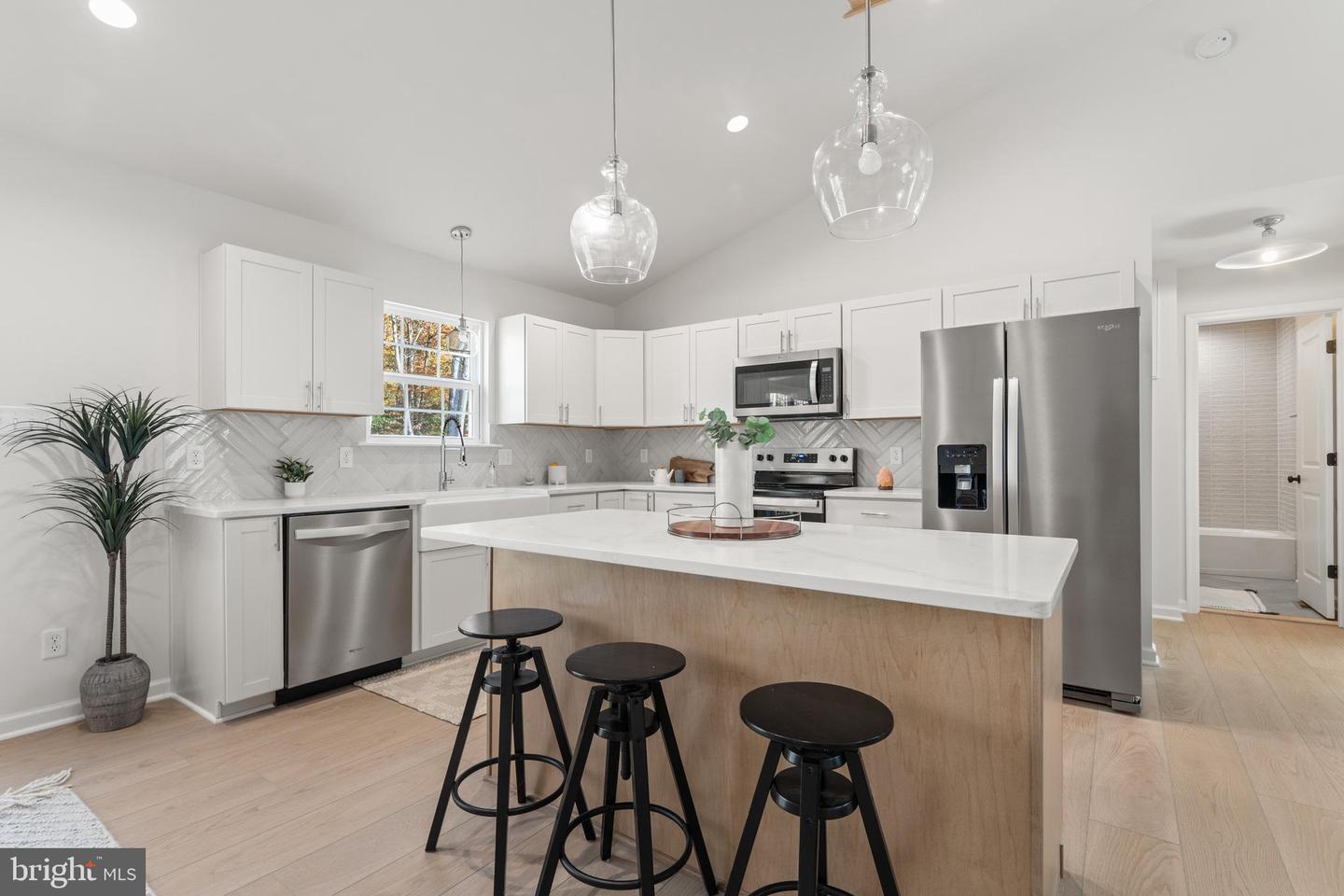 13119 THUNDER RD, KING GEORGE, Virginia 22485, 5 Bedrooms Bedrooms, ,3 BathroomsBathrooms,Residential,For sale,13119 THUNDER RD,VAKG2007252 MLS # VAKG2007252