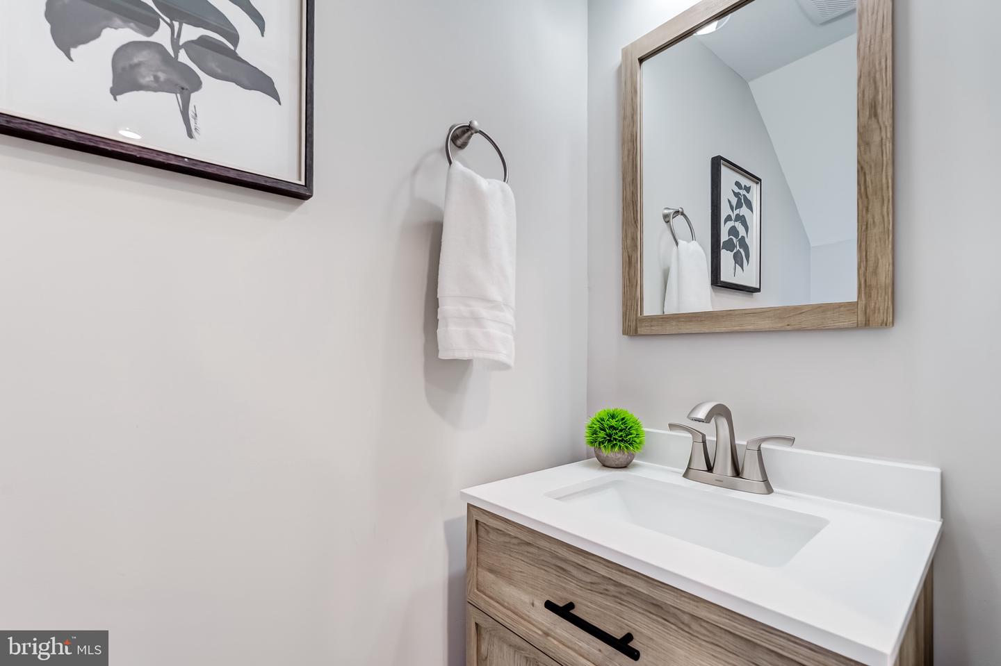 44848 TIVERTON SQ, ASHBURN, Virginia 20147, 3 Bedrooms Bedrooms, ,2 BathroomsBathrooms,Residential,For sale,44848 TIVERTON SQ,VALO2110758 MLS # VALO2110758 44848 TIVERTON SQ, ASHBURN, Virginia 20147, 3 Bedrooms Bedrooms, ,2 BathroomsBathrooms,Residential,For sale,44848 TIVERTON SQ,VALO2110758 MLS # VALO2110758