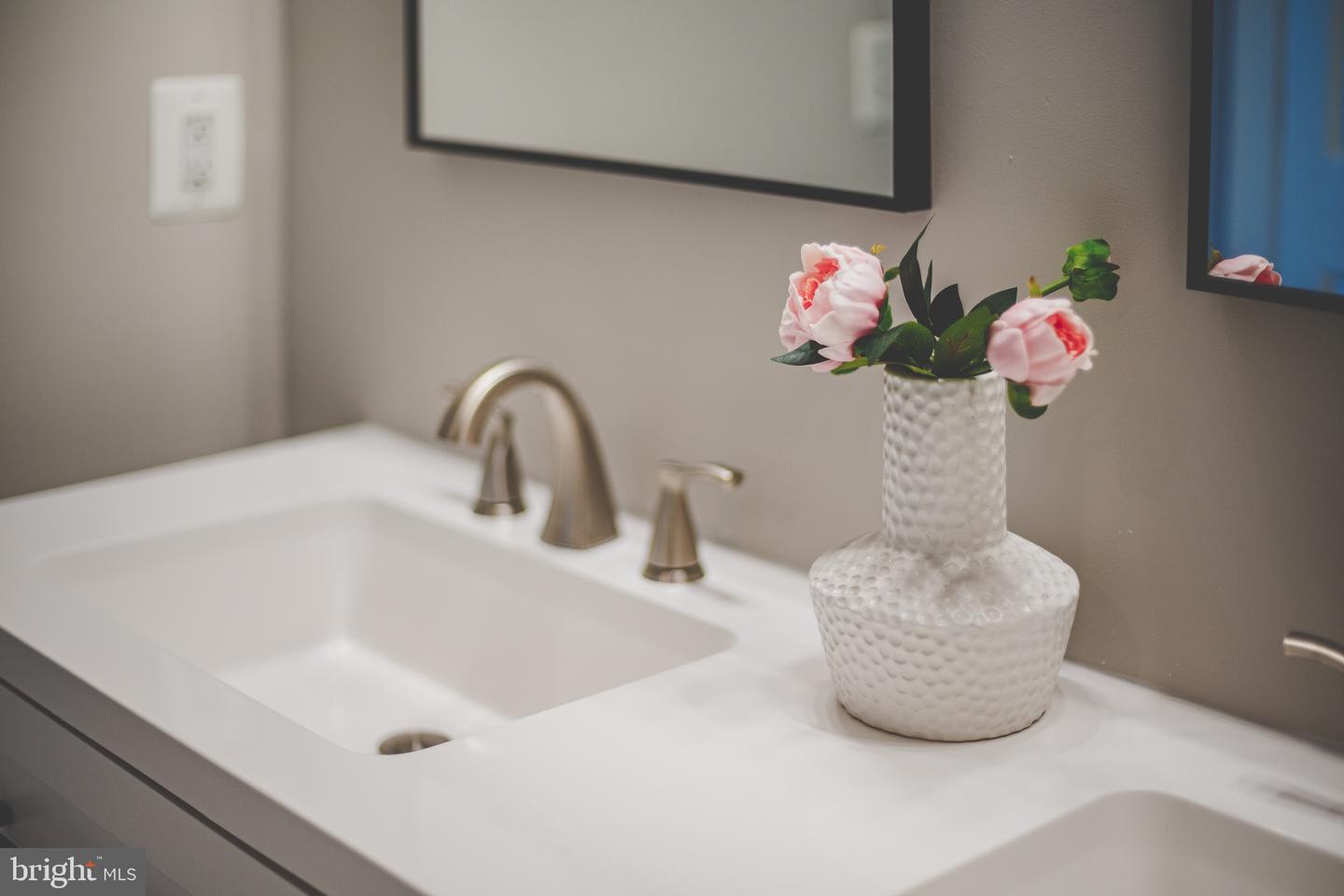 44848 TIVERTON SQ, ASHBURN, Virginia 20147, 3 Bedrooms Bedrooms, ,2 BathroomsBathrooms,Residential,For sale,44848 TIVERTON SQ,VALO2110758 MLS # VALO2110758 44848 TIVERTON SQ, ASHBURN, Virginia 20147, 3 Bedrooms Bedrooms, ,2 BathroomsBathrooms,Residential,For sale,44848 TIVERTON SQ,VALO2110758 MLS # VALO2110758