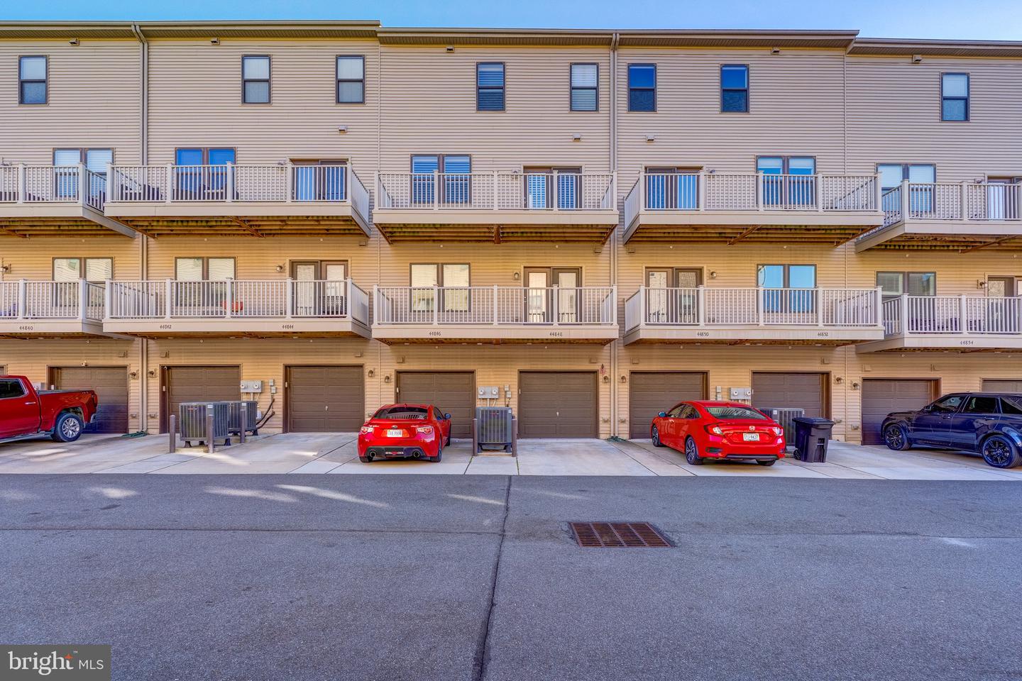 44848 TIVERTON SQ, ASHBURN, Virginia 20147, 3 Bedrooms Bedrooms, ,2 BathroomsBathrooms,Residential,For sale,44848 TIVERTON SQ,VALO2110758 MLS # VALO2110758 44848 TIVERTON SQ, ASHBURN, Virginia 20147, 3 Bedrooms Bedrooms, ,2 BathroomsBathrooms,Residential,For sale,44848 TIVERTON SQ,VALO2110758 MLS # VALO2110758