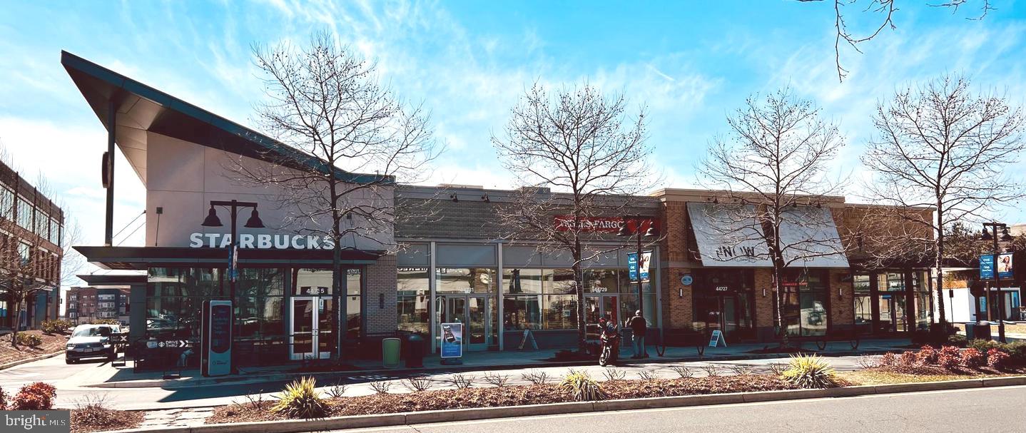 44848 TIVERTON SQ, ASHBURN, Virginia 20147, 3 Bedrooms Bedrooms, ,2 BathroomsBathrooms,Residential,For sale,44848 TIVERTON SQ,VALO2110758 MLS # VALO2110758 44848 TIVERTON SQ, ASHBURN, Virginia 20147, 3 Bedrooms Bedrooms, ,2 BathroomsBathrooms,Residential,For sale,44848 TIVERTON SQ,VALO2110758 MLS # VALO2110758