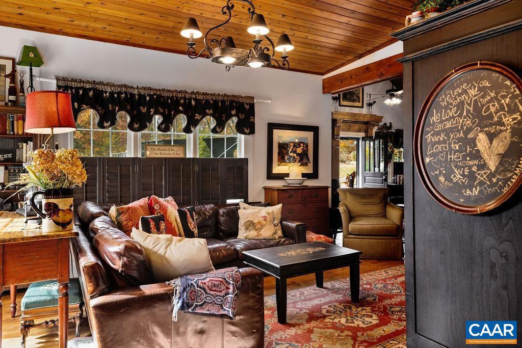 325 OLD ROSELAND RD, ROSELAND, Virginia 22967, 3 Bedrooms Bedrooms, ,2 BathroomsBathrooms,Residential,For sale,325 OLD ROSELAND RD,670821 MLS # 670821 325 OLD ROSELAND RD, ROSELAND, Virginia 22967, 3 Bedrooms Bedrooms, ,2 BathroomsBathrooms,Residential,For sale,325 OLD ROSELAND RD,670821 MLS # 670821