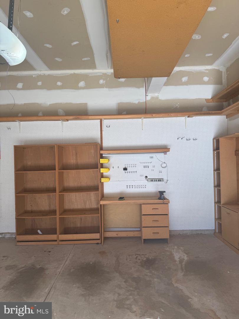 2442 ARCTIC FOX WAY, RESTON, Virginia 20191, 3 Bedrooms Bedrooms, ,3 BathroomsBathrooms,Residential,For sale,2442 ARCTIC FOX WAY,VAFX2278244 MLS # VAFX2278244