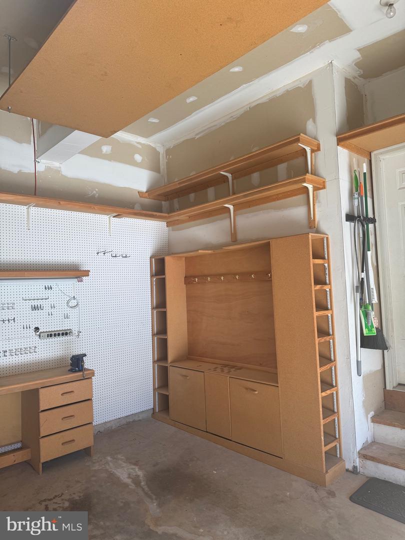 2442 ARCTIC FOX WAY, RESTON, Virginia 20191, 3 Bedrooms Bedrooms, ,3 BathroomsBathrooms,Residential,For sale,2442 ARCTIC FOX WAY,VAFX2278244 MLS # VAFX2278244