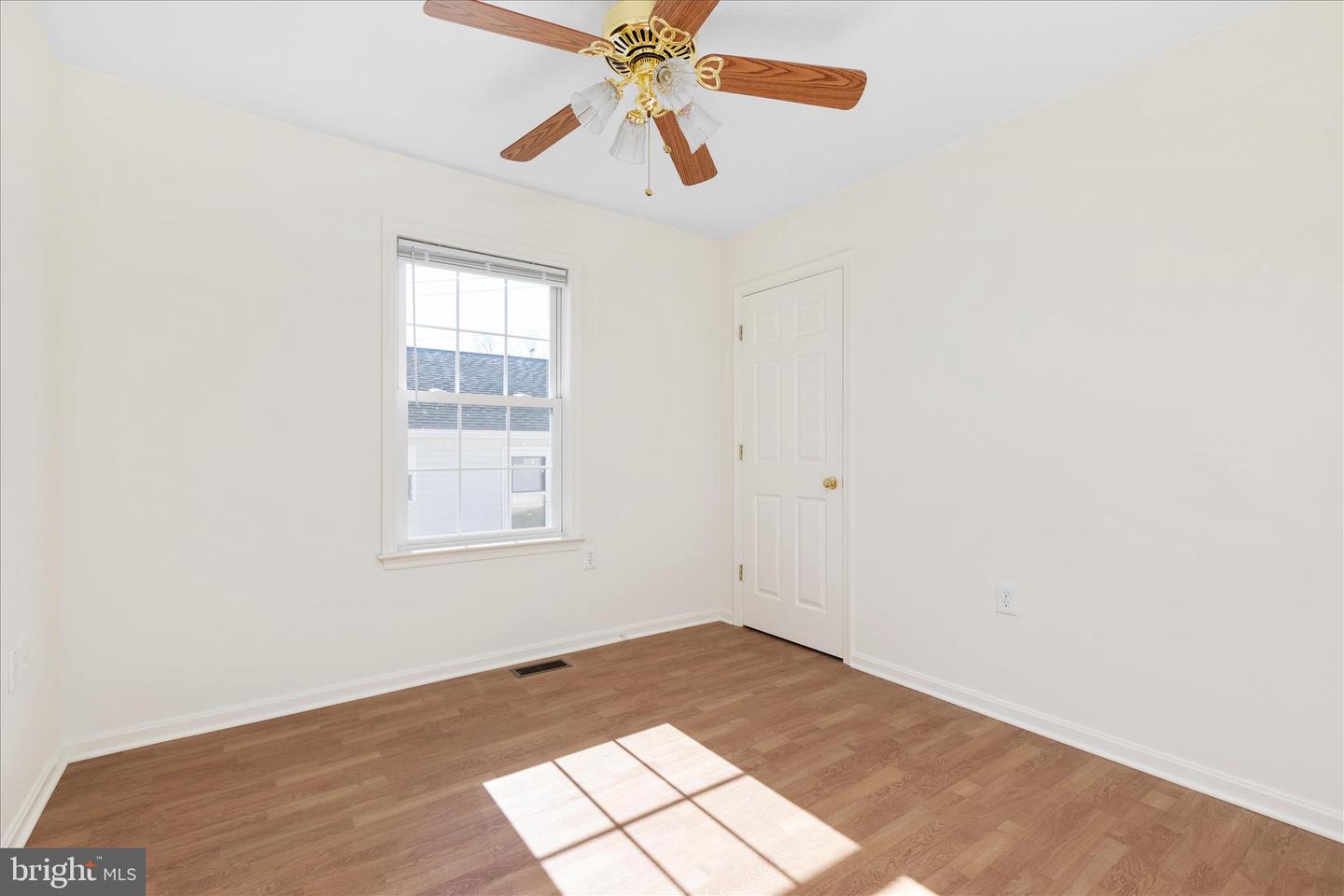 510 PIKE ST, STRASBURG, Virginia 22657, 3 Bedrooms Bedrooms, ,2 BathroomsBathrooms,Residential,For sale,510 PIKE ST,VASH2012944 MLS # VASH2012944