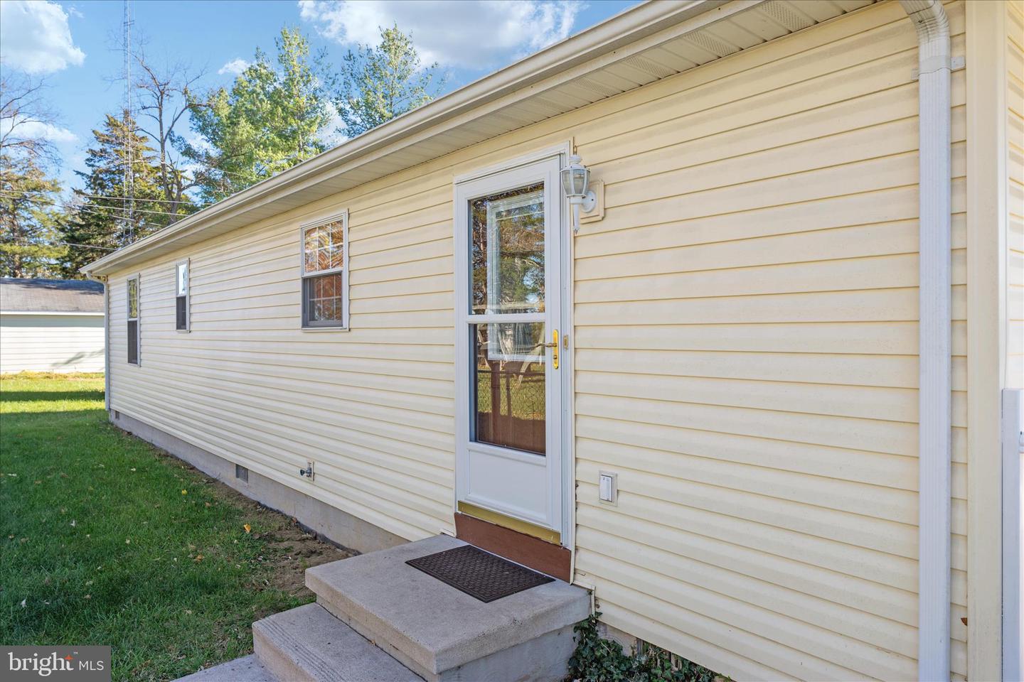 510 PIKE ST, STRASBURG, Virginia 22657, 3 Bedrooms Bedrooms, ,2 BathroomsBathrooms,Residential,For sale,510 PIKE ST,VASH2012944 MLS # VASH2012944