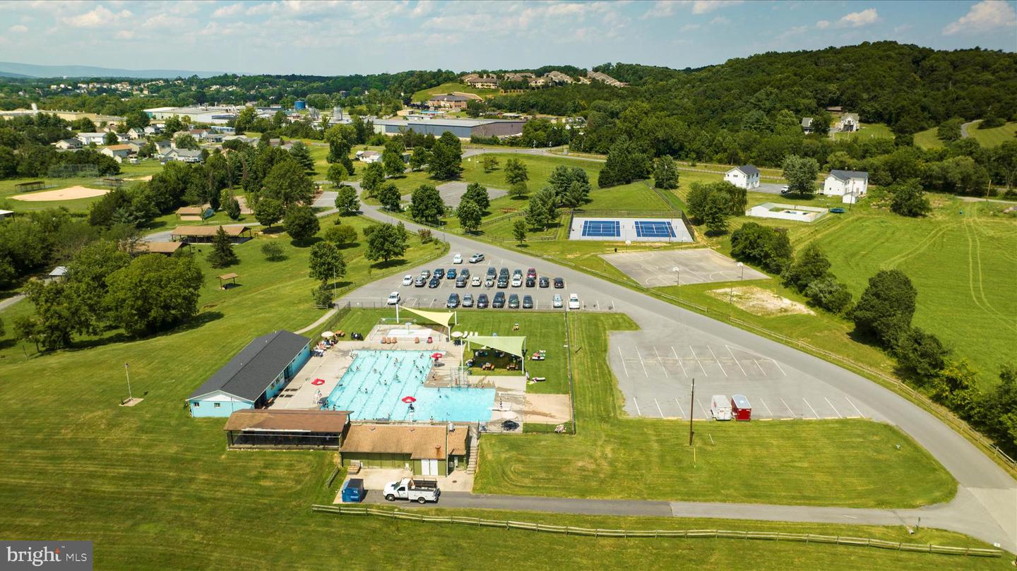 510 PIKE ST, STRASBURG, Virginia 22657, 3 Bedrooms Bedrooms, ,2 BathroomsBathrooms,Residential,For sale,510 PIKE ST,VASH2012944 MLS # VASH2012944