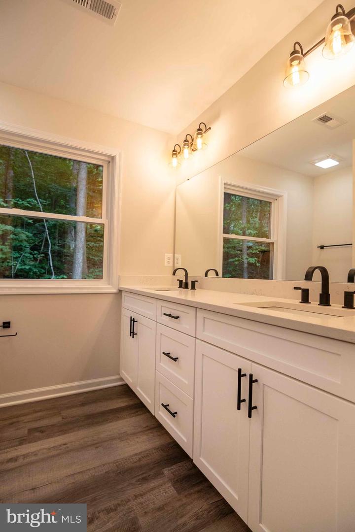 111 BLOODROOT RD, FRONT ROYAL, Virginia 22630, 3 Bedrooms Bedrooms, ,2 BathroomsBathrooms,Residential,For sale,111 BLOODROOT RD,VAWR2012728 MLS # VAWR2012728