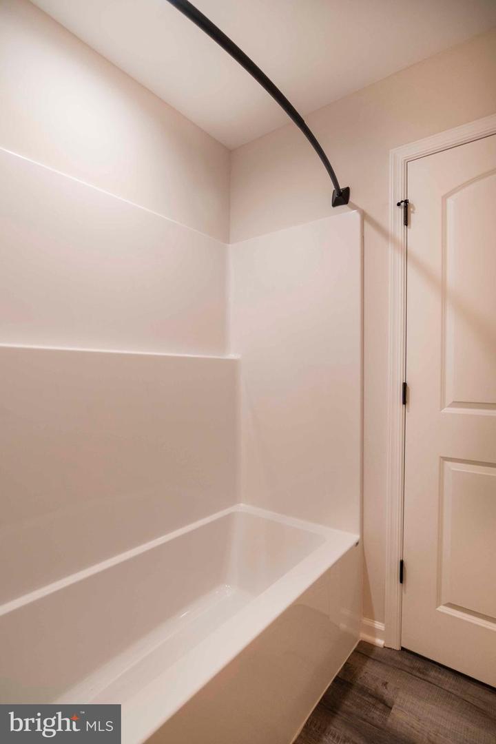 111 BLOODROOT RD, FRONT ROYAL, Virginia 22630, 3 Bedrooms Bedrooms, ,2 BathroomsBathrooms,Residential,For sale,111 BLOODROOT RD,VAWR2012728 MLS # VAWR2012728