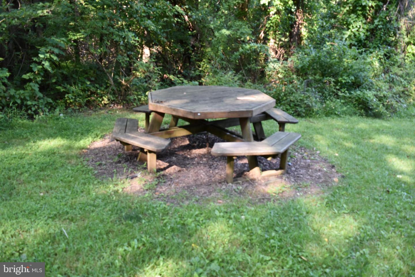 111 BLOODROOT RD, FRONT ROYAL, Virginia 22630, 3 Bedrooms Bedrooms, ,2 BathroomsBathrooms,Residential,For sale,111 BLOODROOT RD,VAWR2012728 MLS # VAWR2012728